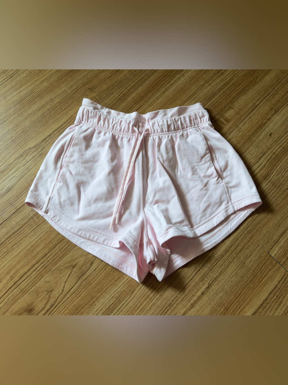 Lululemon Inner Glow shorts size 6 3”